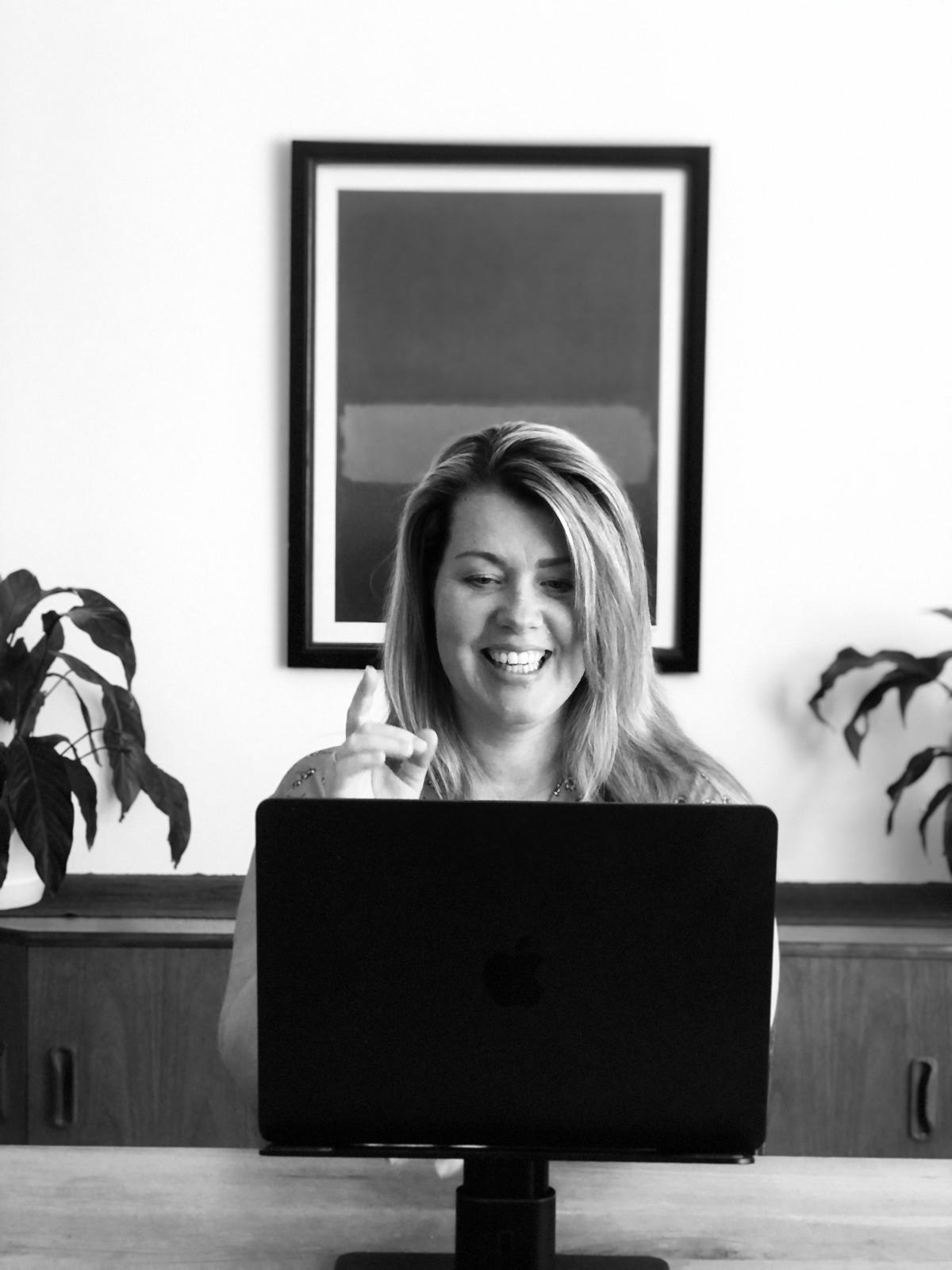 Szandra coaching an online session